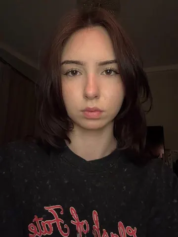 PhylissValensuela webcam model from Belarus