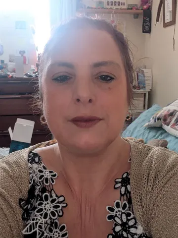 curvyTiana webcam model from United Kingdom