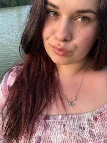 AmberFordd webcam model from Romania