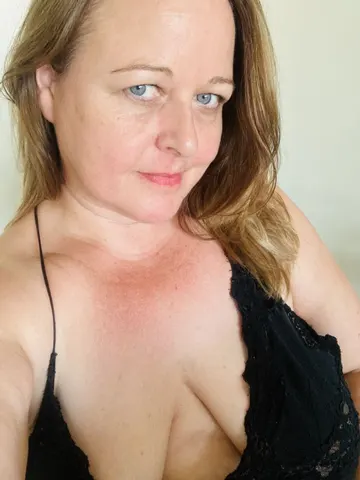 GoddessNickyx webcam model from Belgium