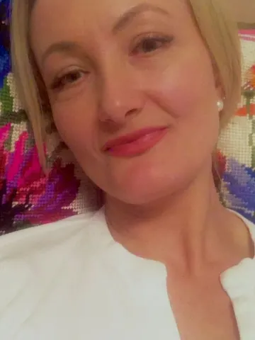 AnitaAnna webcam model from Ukraine