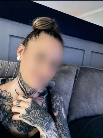 Missy_Ink webcam model from United Kingdom