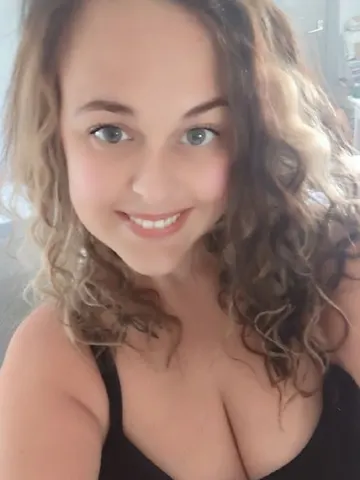 Endearing-Elsie webcam model from United Kingdom