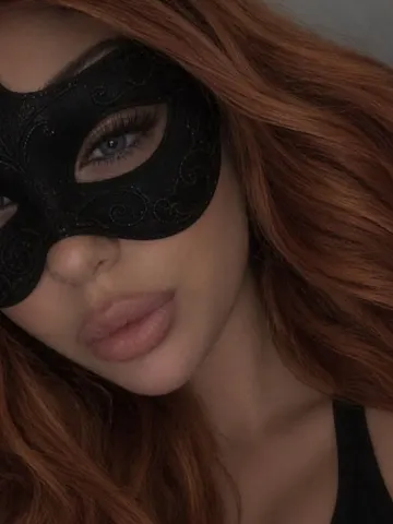 JustGeorgiee webcam model from United Kingdom
