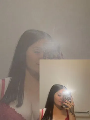 Allie-oxxo webcam model from United Kingdom