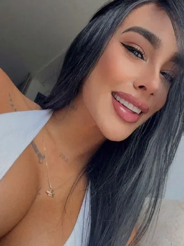 Zoe_Taylor webcam model from Colombia