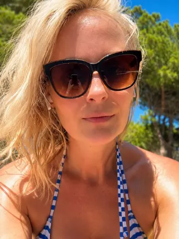 Tabby44 webcam model from United Kingdom