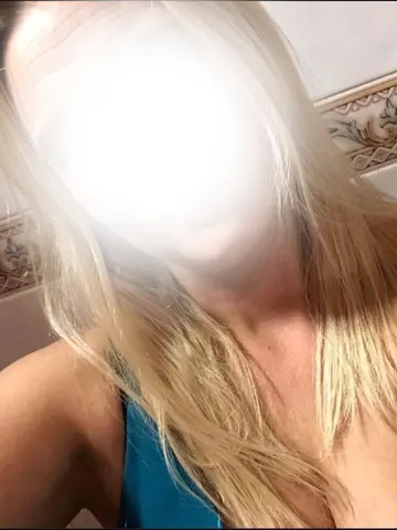 TrixieD_ webcam model from United Kingdom