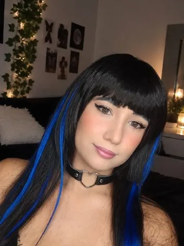 Nuylora webcam model from Colombia