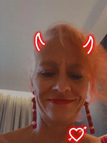 debsdoespompey webcam model from Portsmouth 