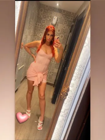 Cherrytemptationxx webcam model from United Kingdom
