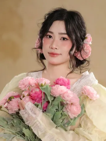 Angenlina webcam model from Viet Nam