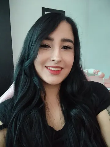 AlanaRossie webcam model from Colombia