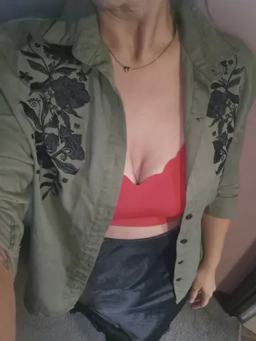 Violet-Vice webcam model from United Kingdom
