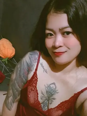 LissaLore webcam model from Dasmariñas