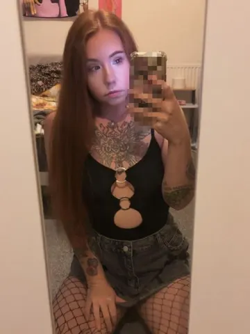 GingerSnaps92X webcam model from United Kingdom