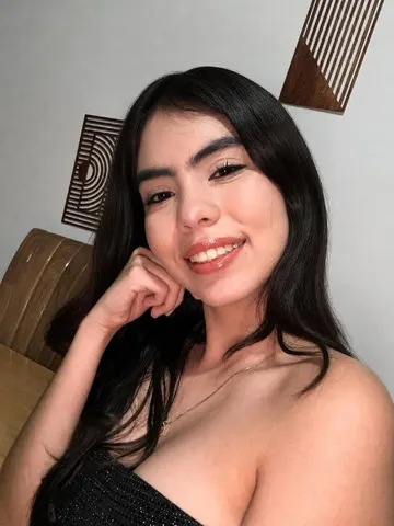 Melody_Steward webcam model from Colombia