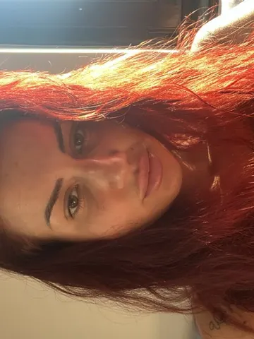FenixGirl webcam model from Serbia