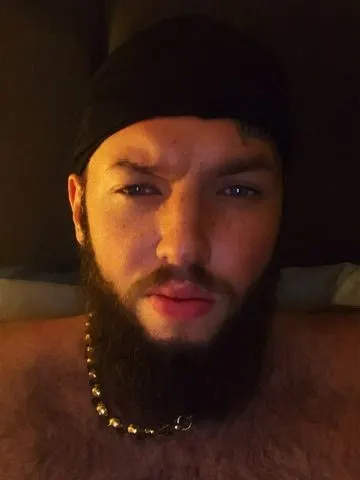 TroubleWivJax webcam model from United Kingdom