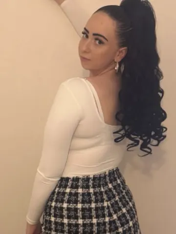 EllieRose_xo webcam model from United Kingdom