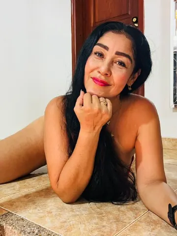 VictoriaSpirts webcam model from Colombia