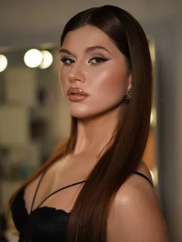 VenusBusl webcam model from Belarus