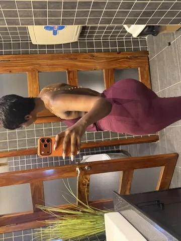 Nity90 webcam model from Uganda