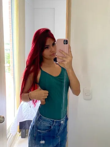 Emma Blake webcam model from Colombia