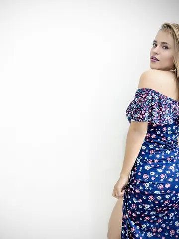 AdaMegan cam model