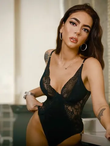 AlessiaCross cam model