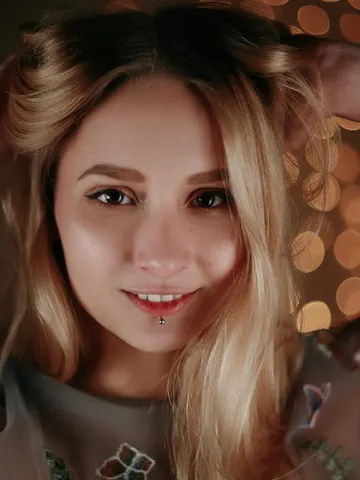 AmandaLeen cam model