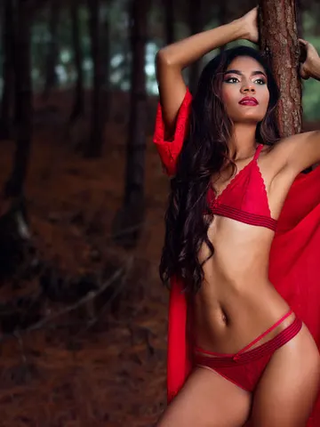 AmelieG cam model