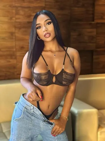 AmmyGrace cam model