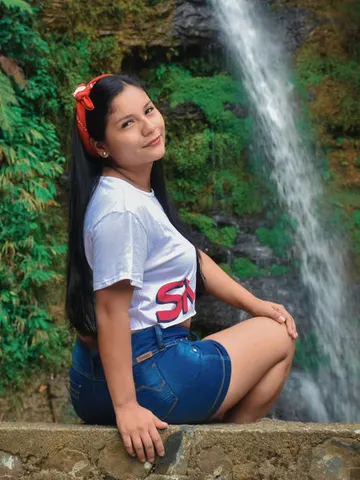 ArianaLiz cam model