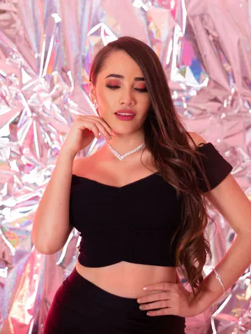 AshleyWalkeer cam model