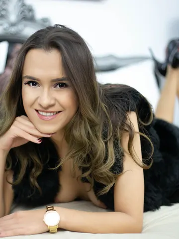 CarlyK cam model