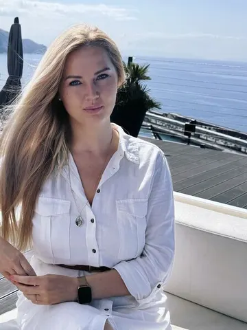 CarolaineMonroe cam model