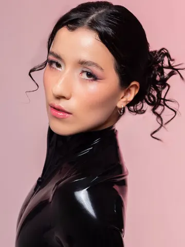 CharlotteHalley cam model