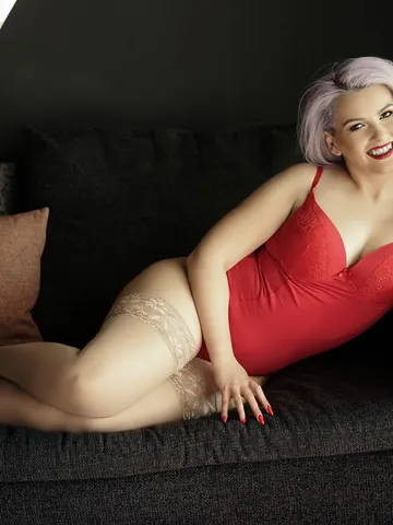 CheerfulMarylin cam model