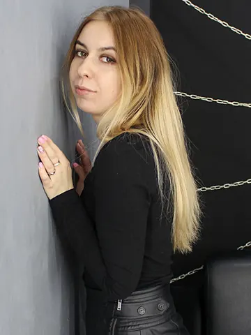 ClaraTender cam model