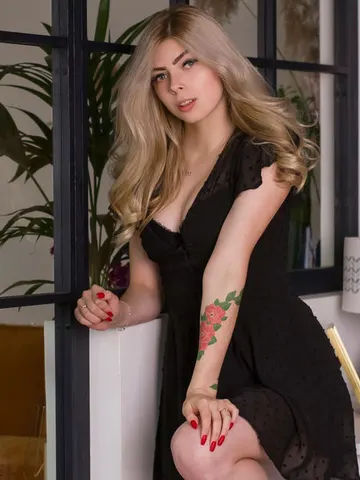 CrystalUnique cam model