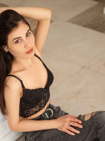 DarlaYus cam model