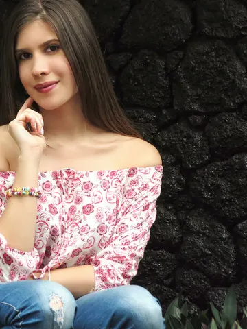 EllenDanielss cam model