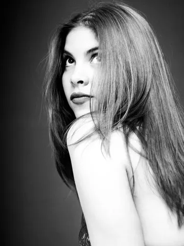 EmelieTurkker cam model