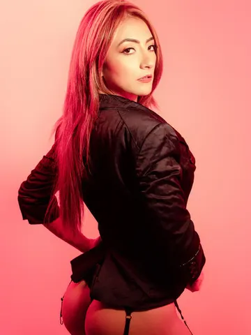 FabianaMarcuzzi cam model