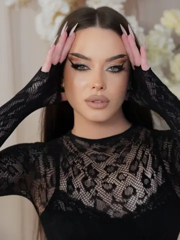 GracieCarter cam model