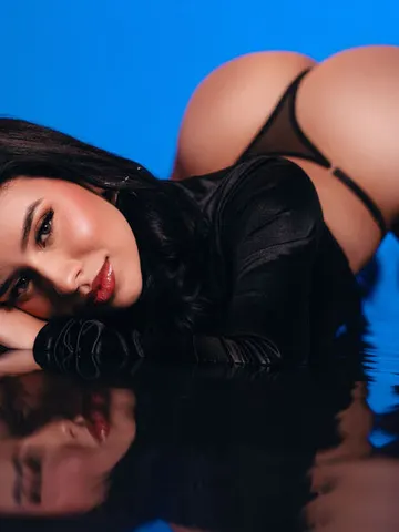 IsabelaGuerra cam model