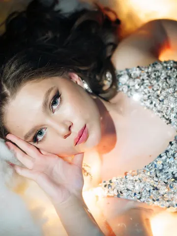 JessicaHolland cam model