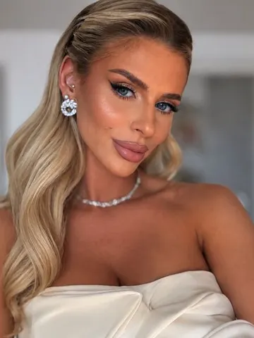 Josephine cam model