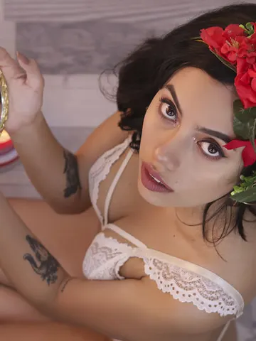 KattFields cam model